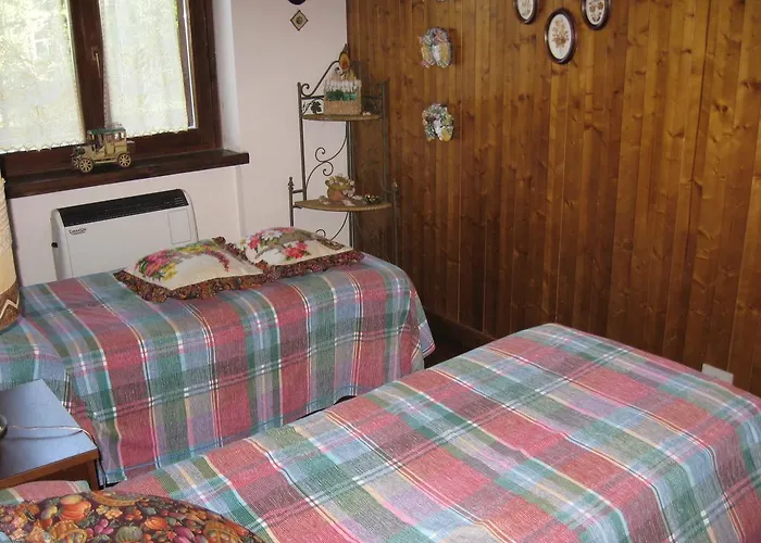 Le Tre Rose Montagna كاميغلياتيلو سيلانو