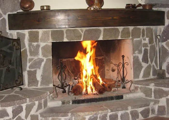 شقة Le Tre Rose Montagna كاميغلياتيلو سيلانو