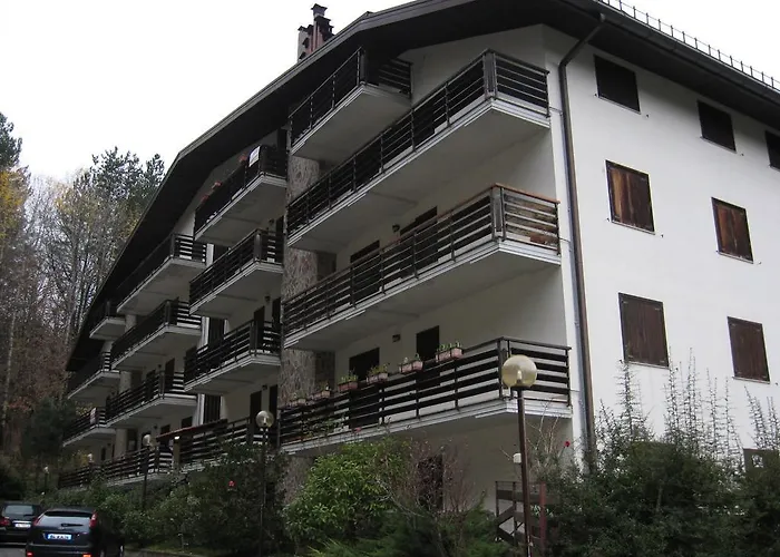 Le Tre Rose Montagna 卡迈格拉特罗希拉诺