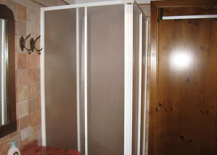 Le Tre Rose Montagna كاميغلياتيلو سيلانو